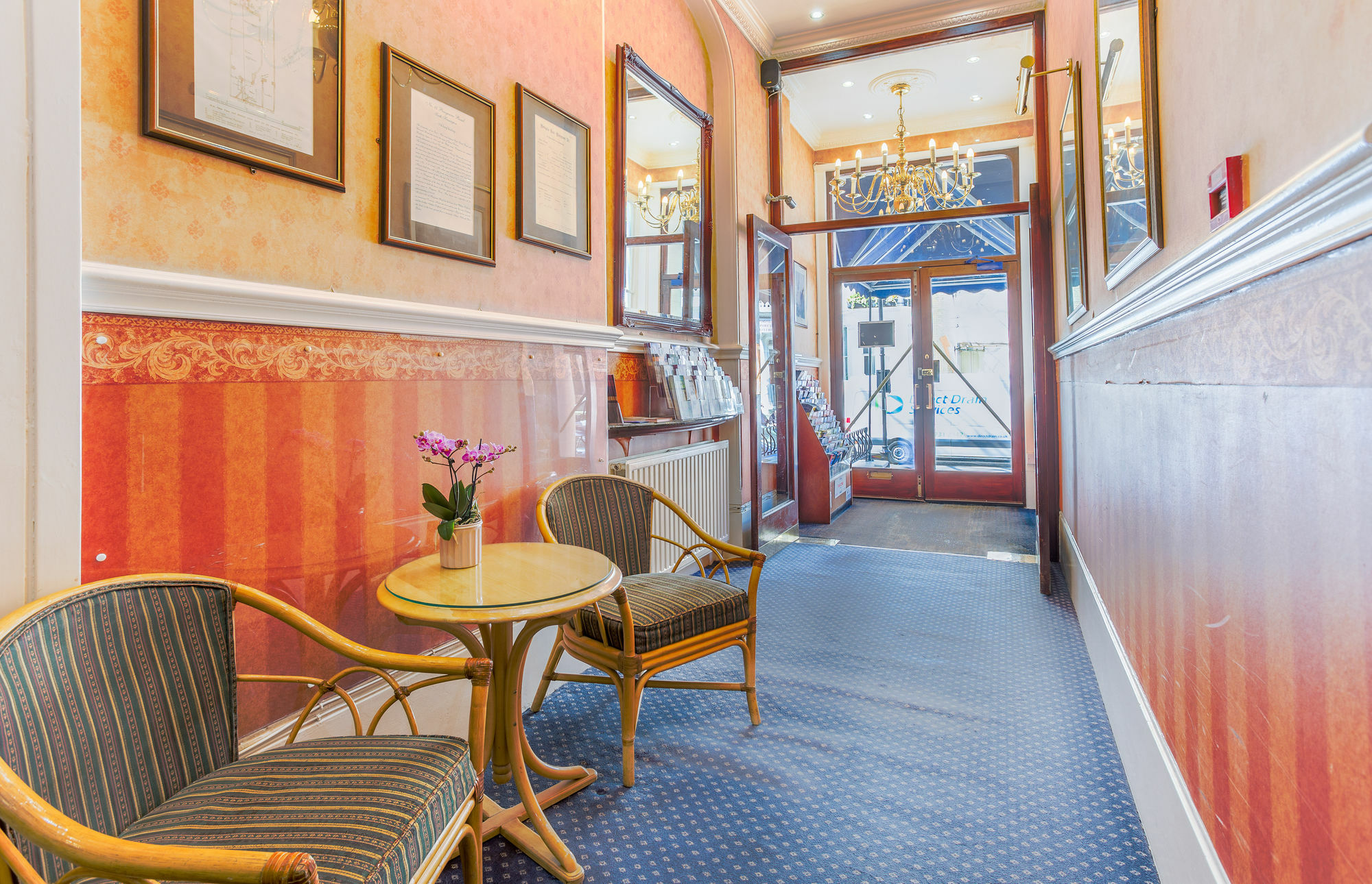 London Town Hotel Εξωτερικό φωτογραφία