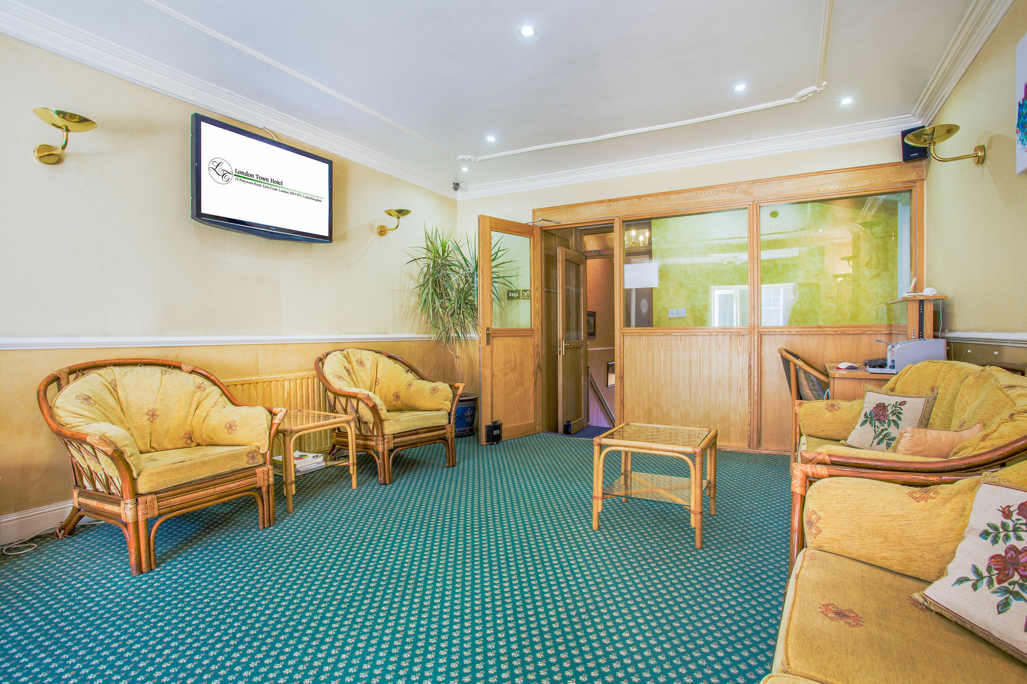 London Town Hotel Εξωτερικό φωτογραφία