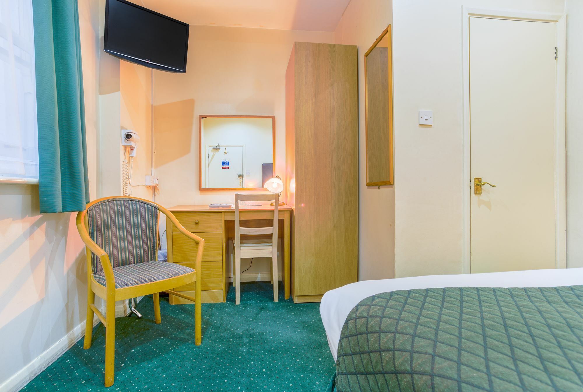 London Town Hotel Εξωτερικό φωτογραφία