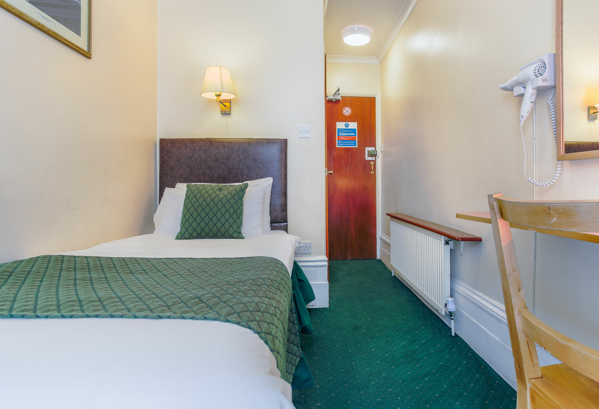 London Town Hotel Εξωτερικό φωτογραφία