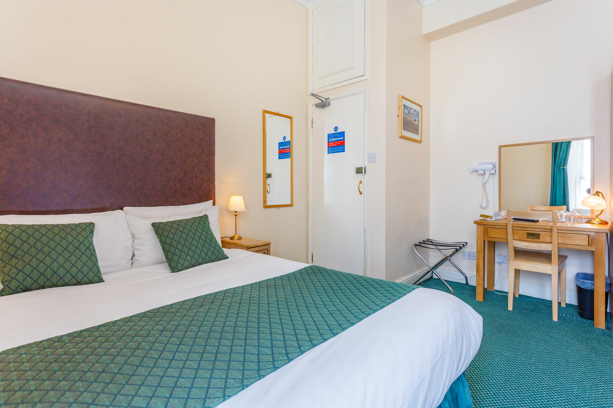 London Town Hotel Εξωτερικό φωτογραφία